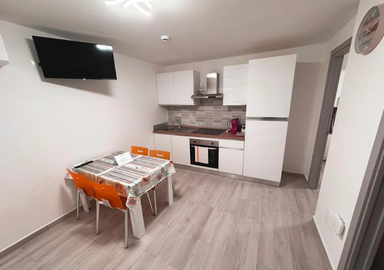 Chiama Hotel Rimini 2*,