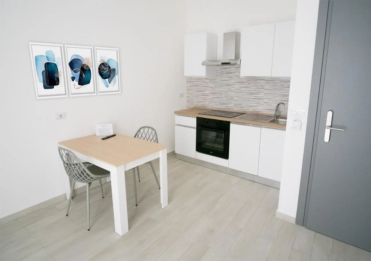 Chiama Hotel Rimini 2*,
